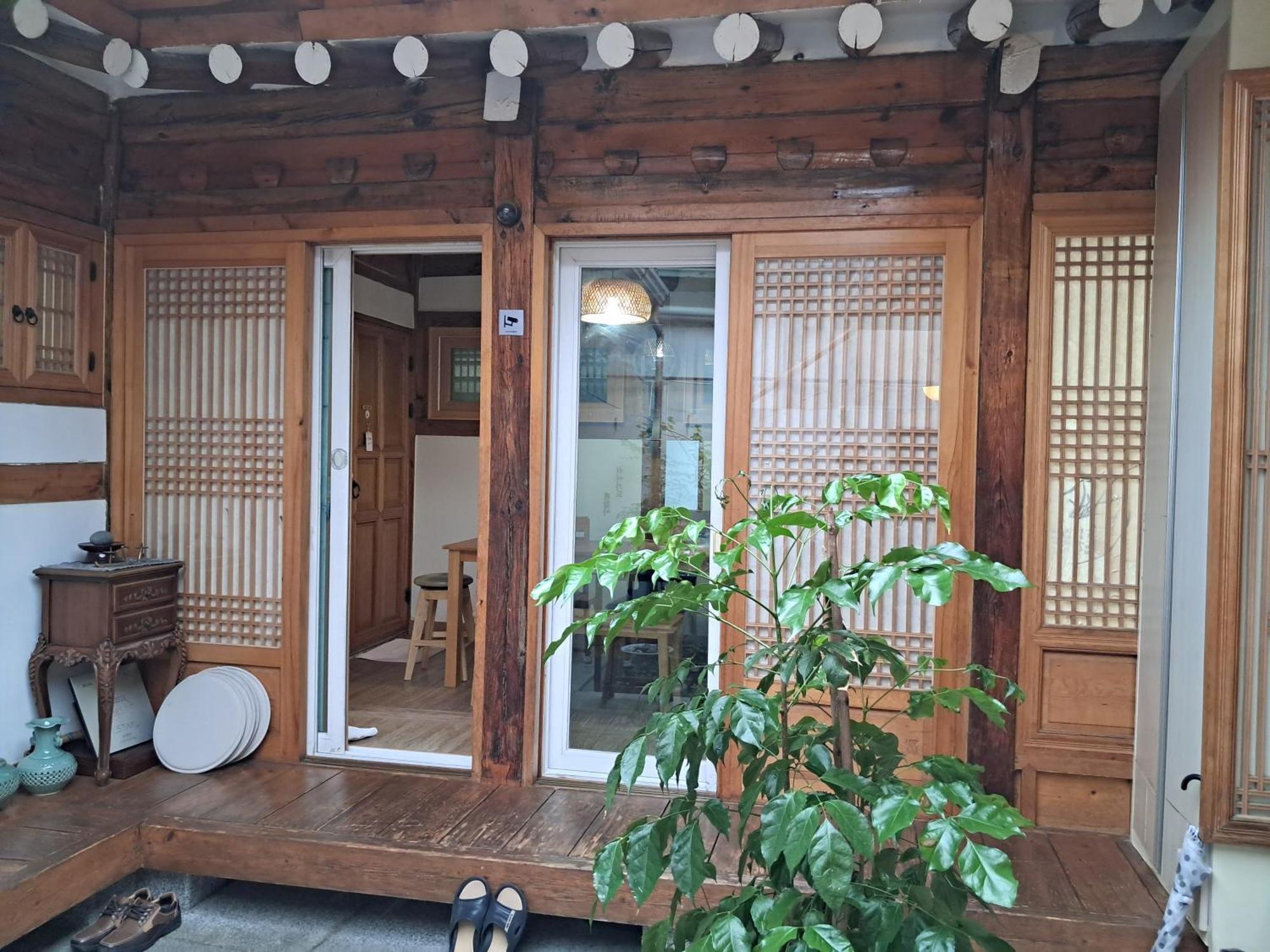 Hanok Guesthouse Nuha Seoul Exteriör bild